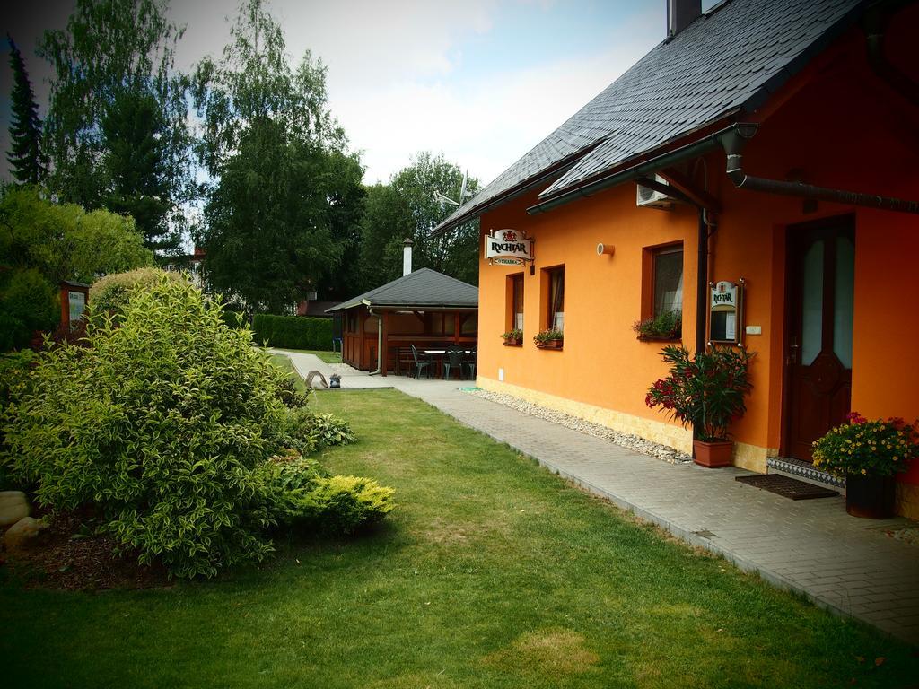 Penzion Otmarka Těchonín エクステリア 写真